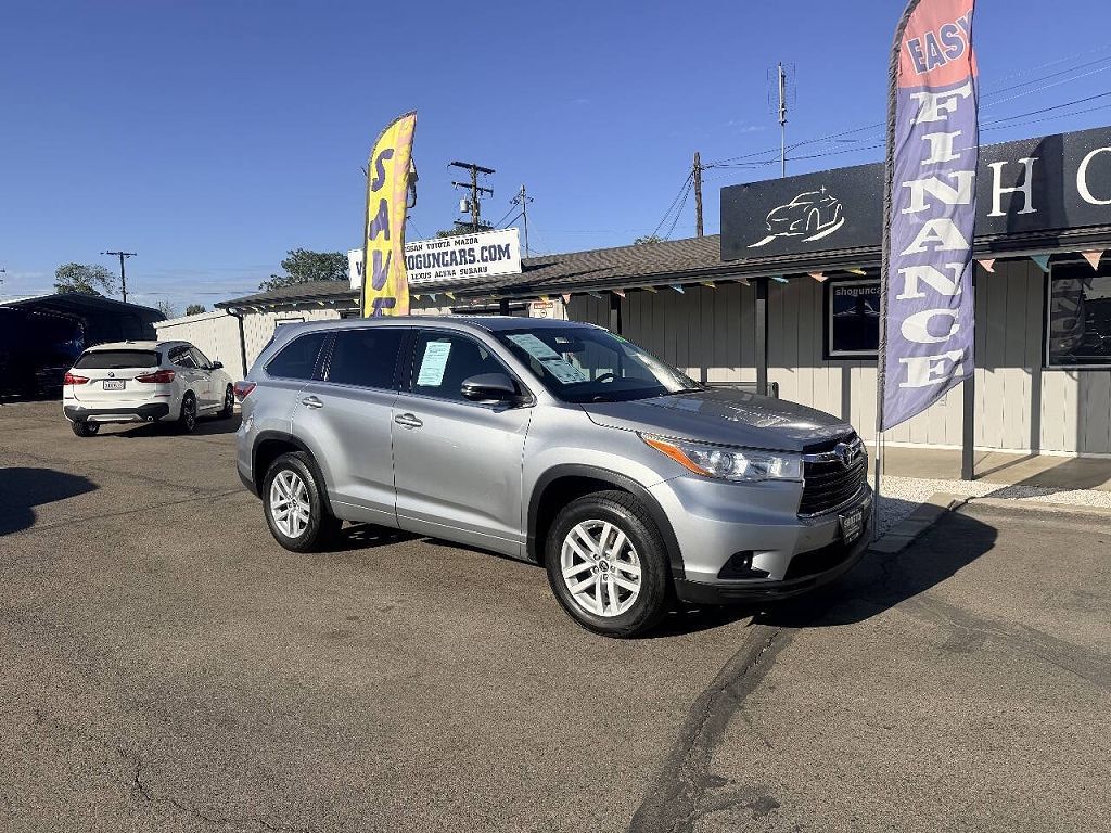 2016 Toyota Highlander LE