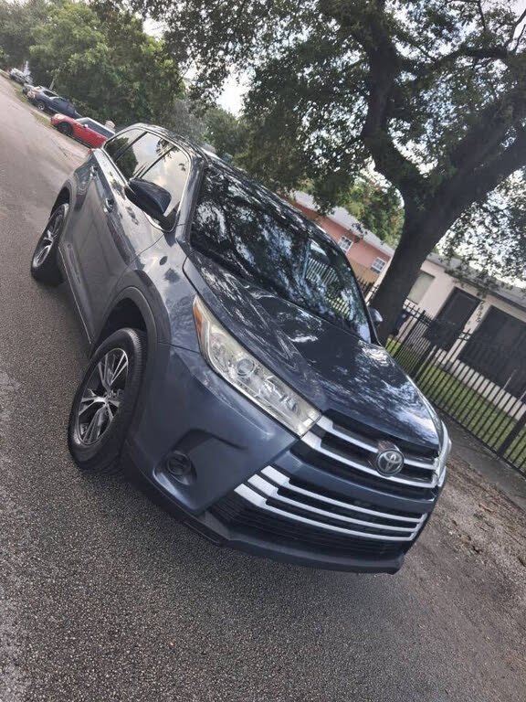 2019 Toyota Highlander LE