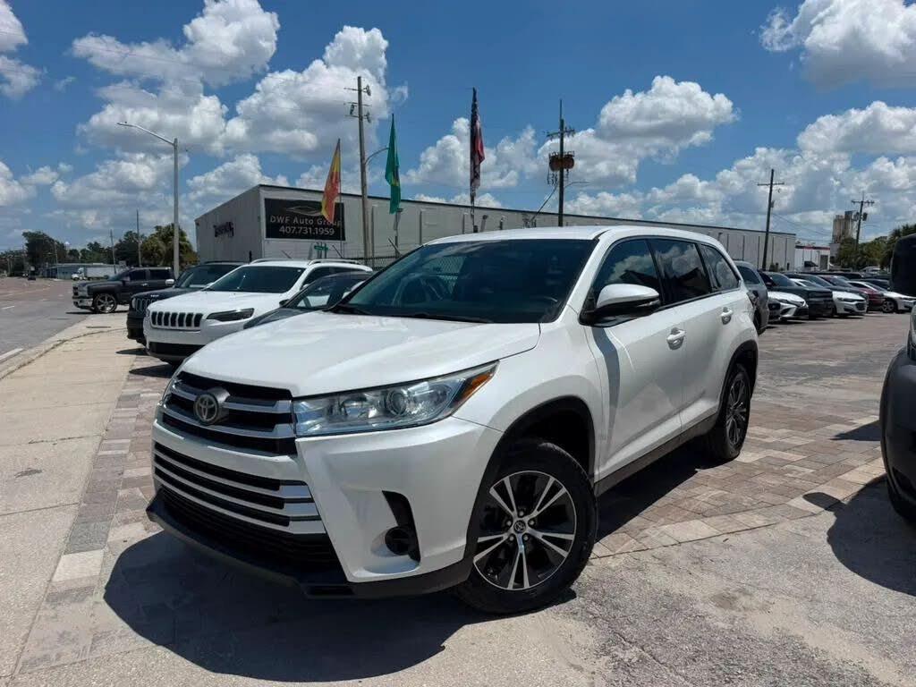 2019 Toyota Highlander LE