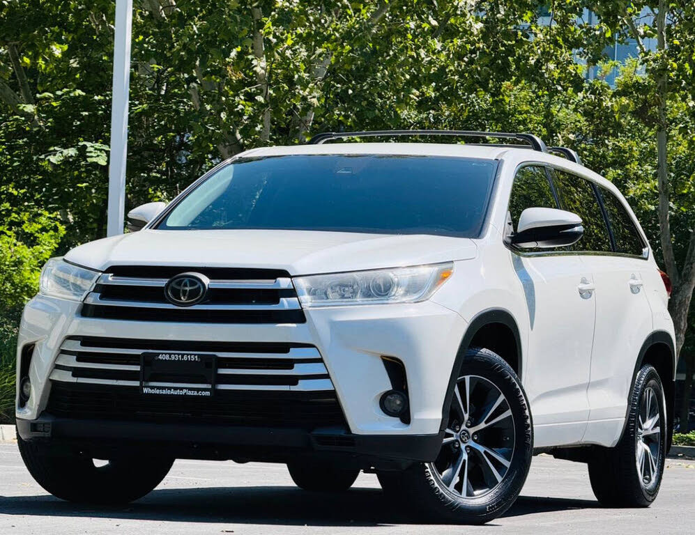 2018 Toyota Highlander LE