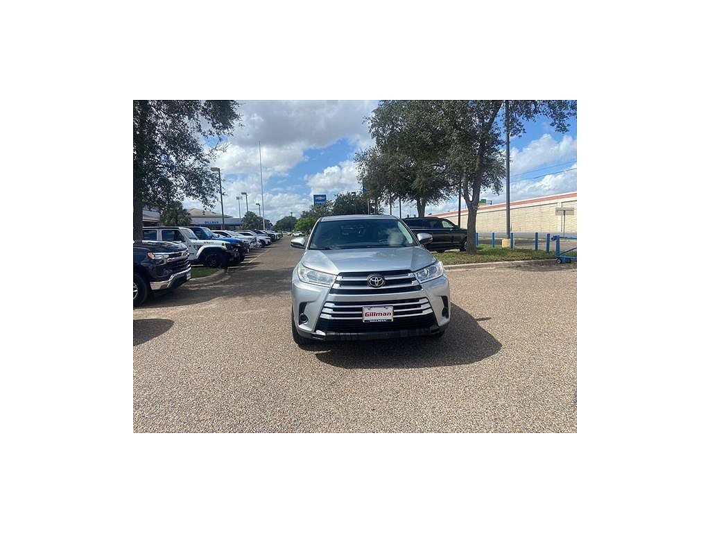 2019 Toyota Highlander LE