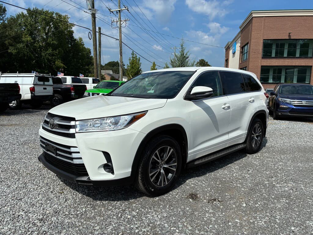 2017 Toyota Highlander LE