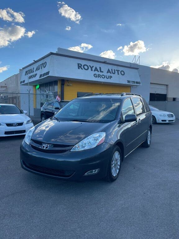 2008 Toyota Sienna Limited 7-Passenger