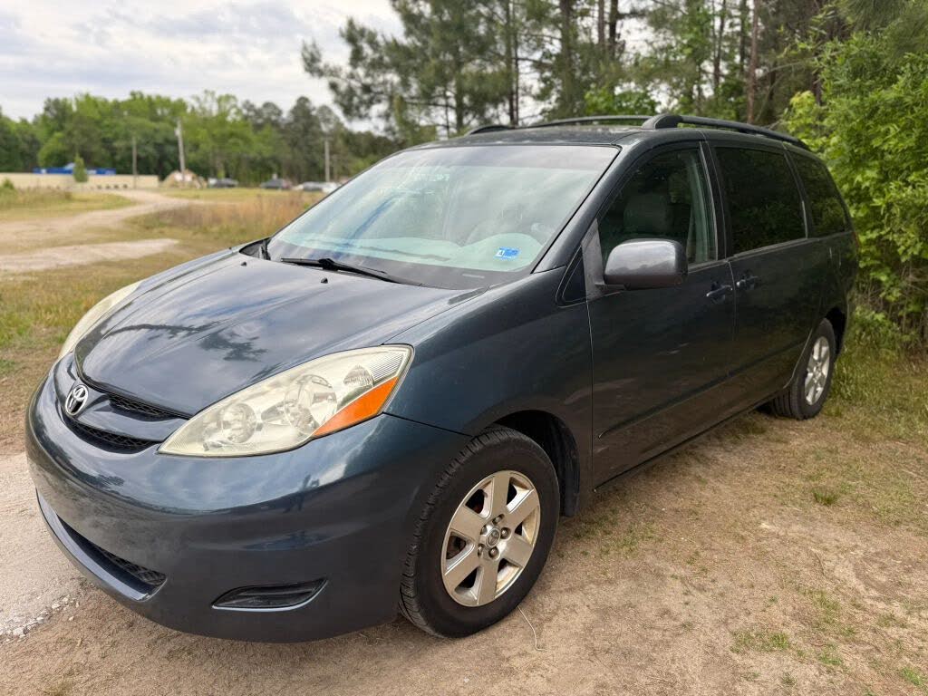 2008 Toyota Sienna XLE 7-Passenger