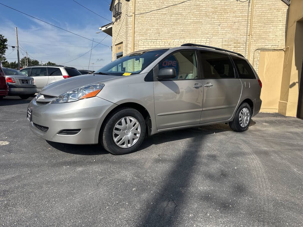 2007 Toyota Sienna CE 7-Passenger