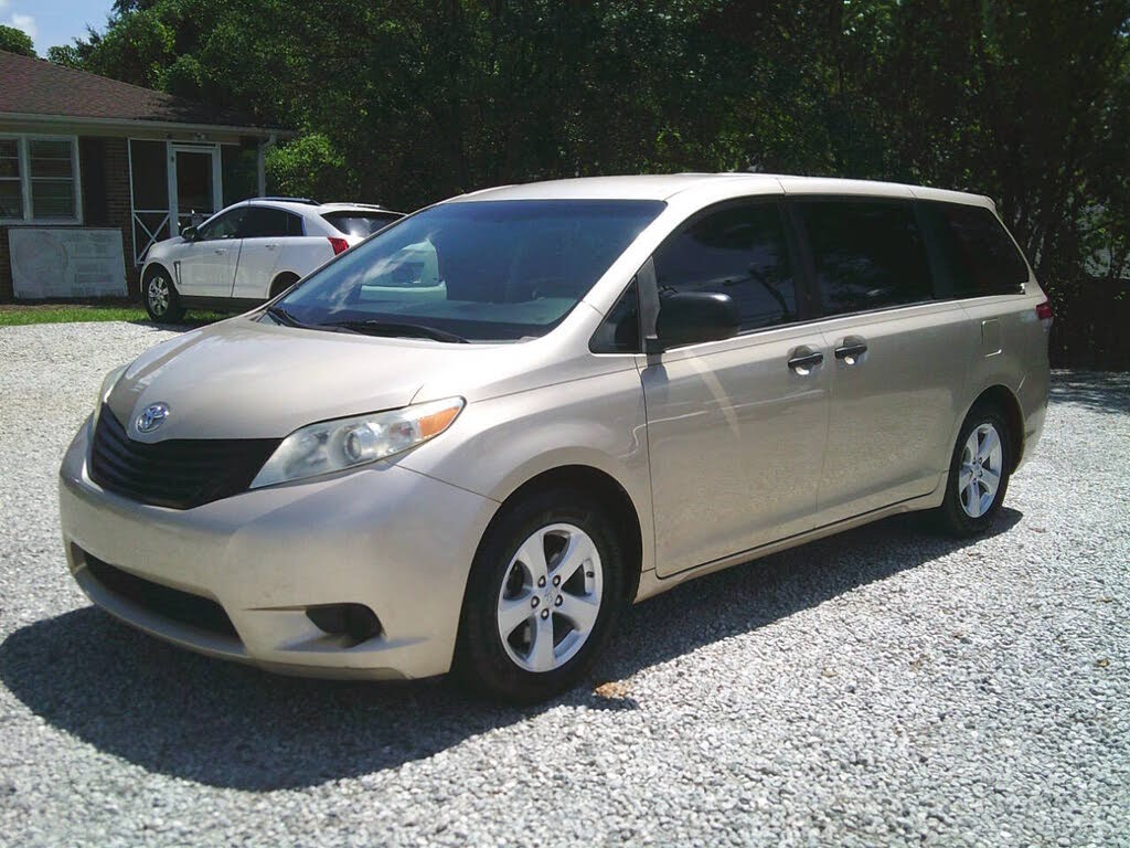 2014 Toyota Sienna L 7-Passenger