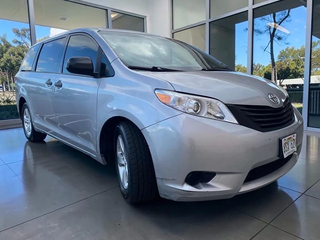 2015 Toyota Sienna L 7-Passenger