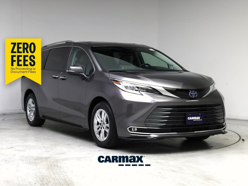 2022 Toyota Sienna Limited 7-Passenger
