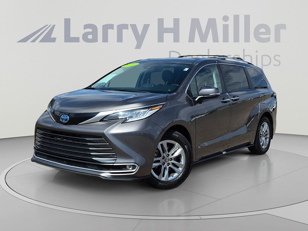 2024 Toyota Sienna Limited 7-Passenger