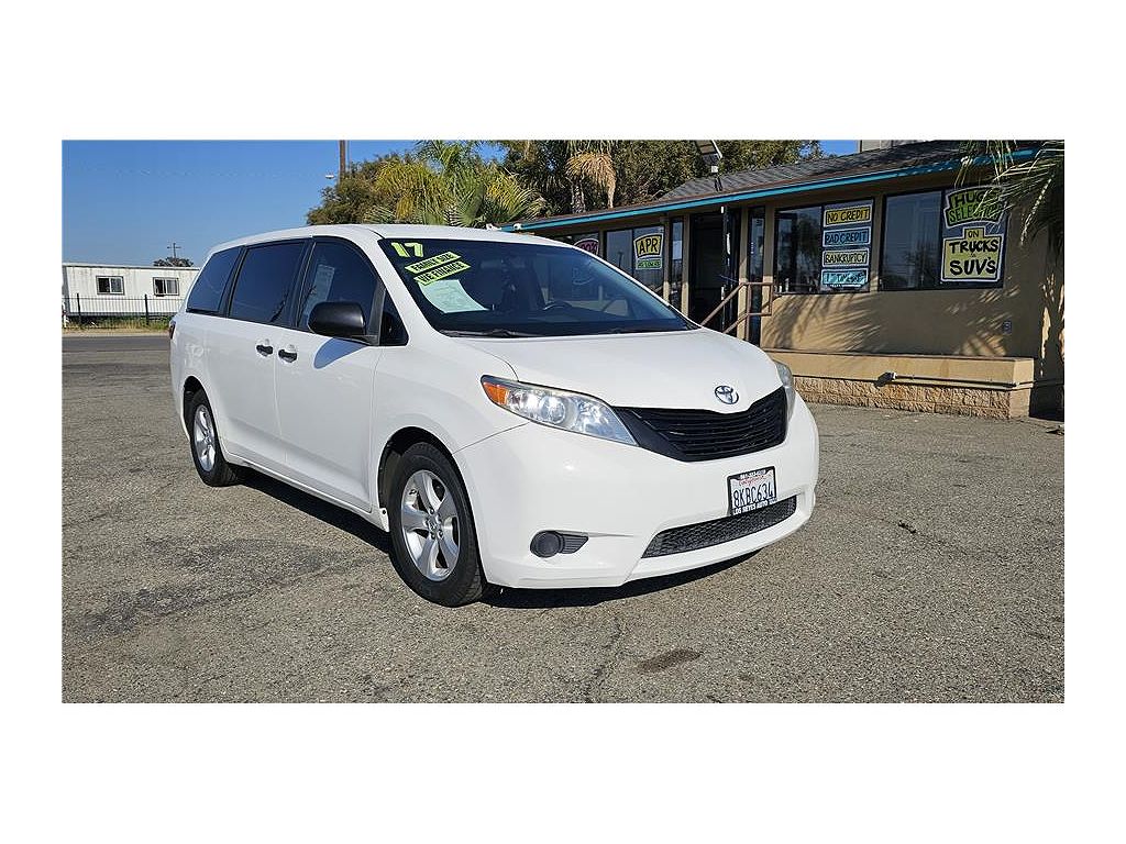 2017 Toyota Sienna L 7-Passenger