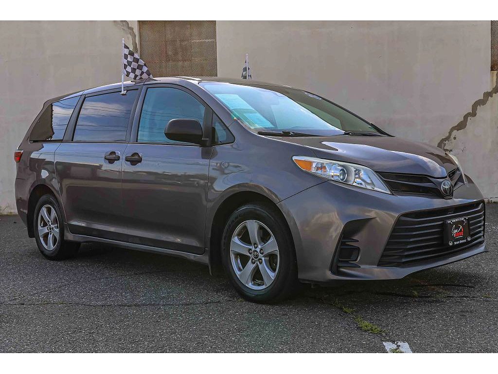 2019 Toyota Sienna L 7-Passenger