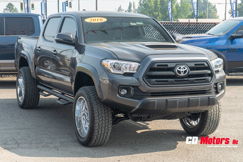 2016 Toyota Tacoma TRD Sport