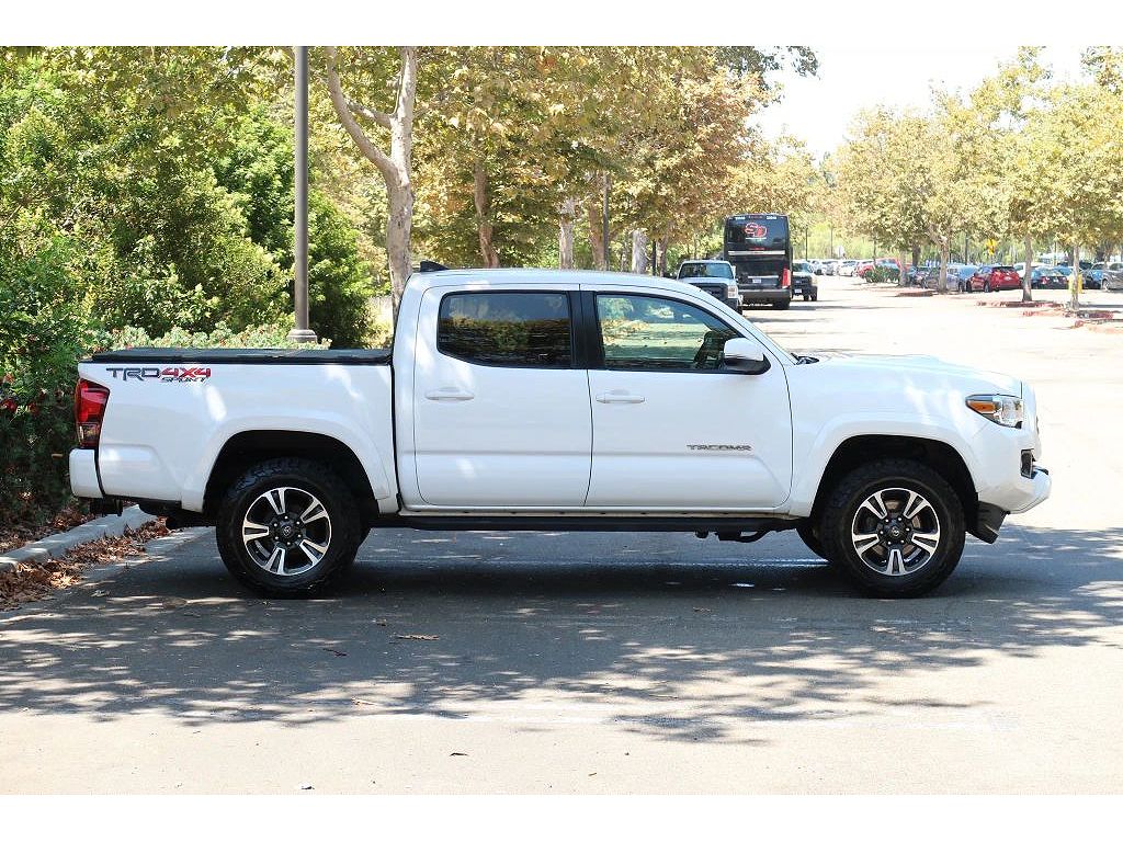 2018 Toyota Tacoma TRD Sport
