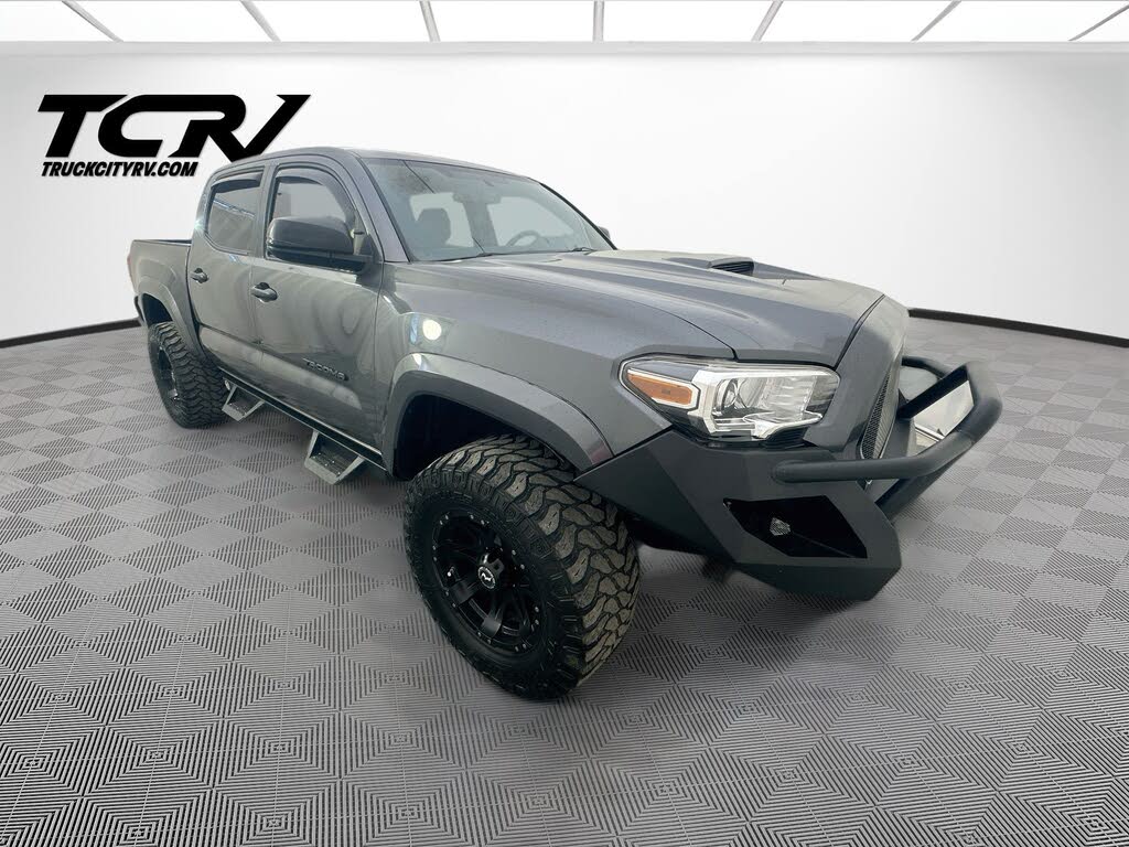 2017 Toyota Tacoma TRD Sport