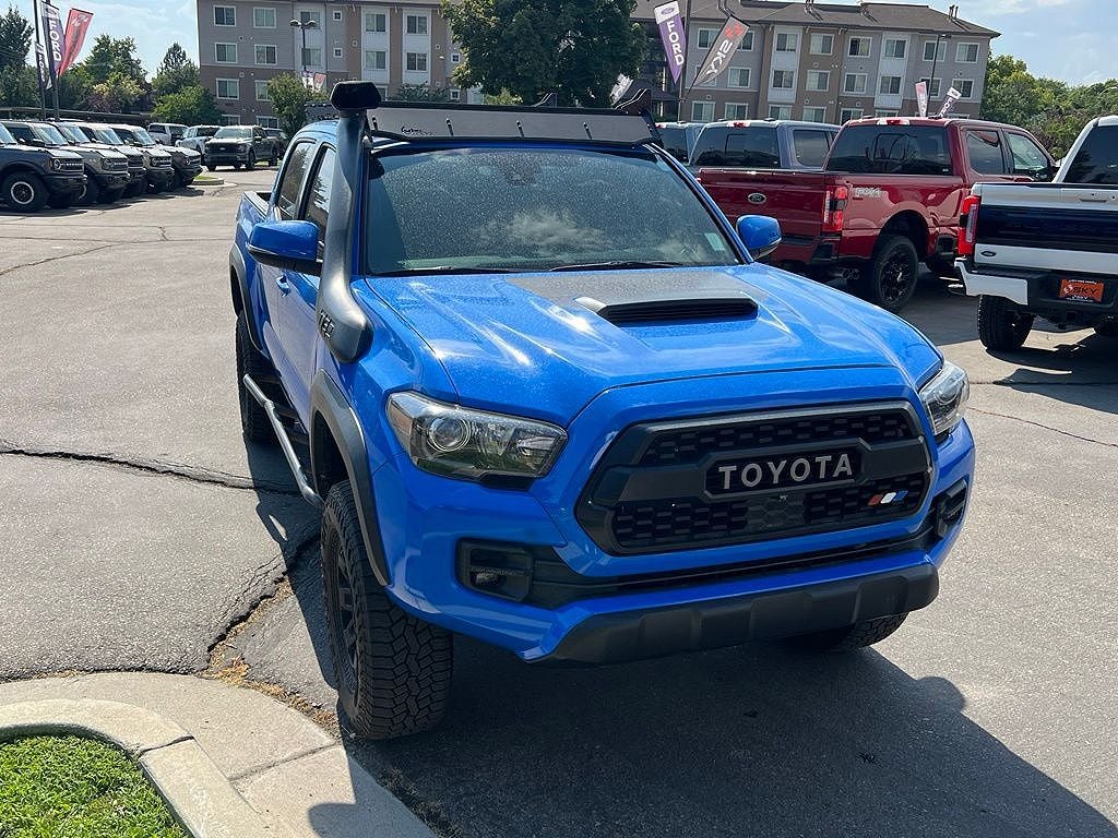 2019 Toyota Tacoma SR