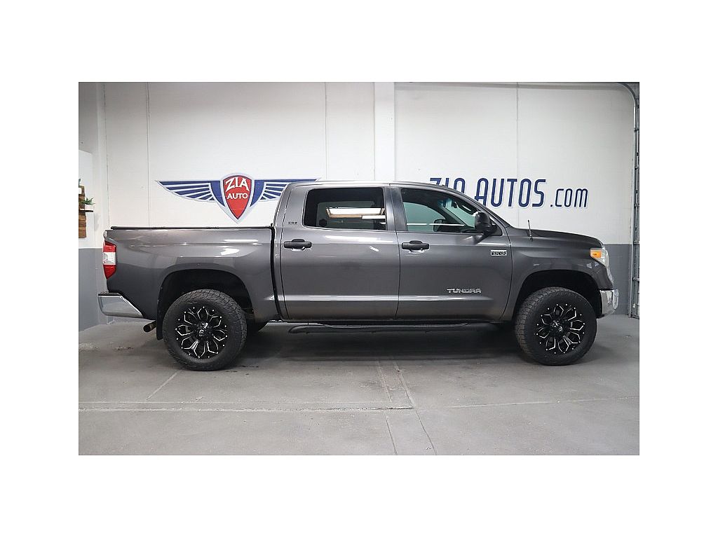 2017 Toyota Tundra SR5 FFV