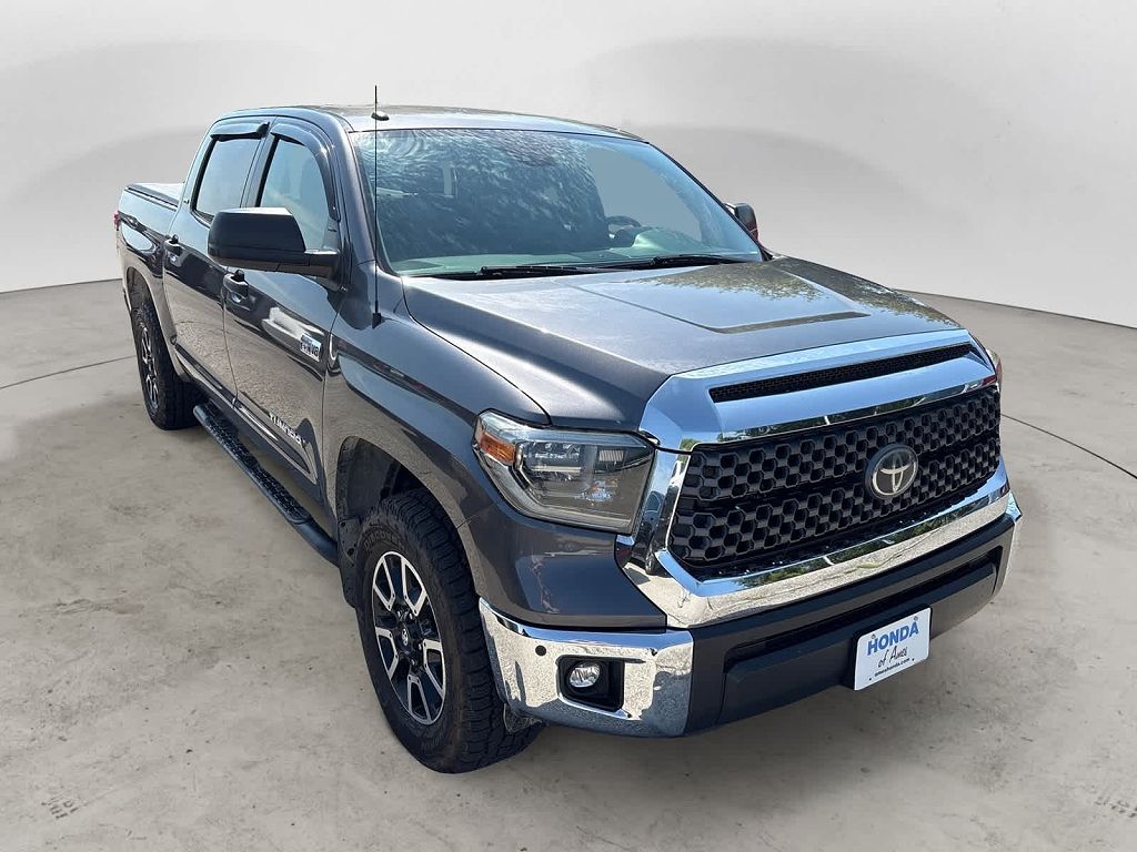 2018 Toyota Tundra SR5