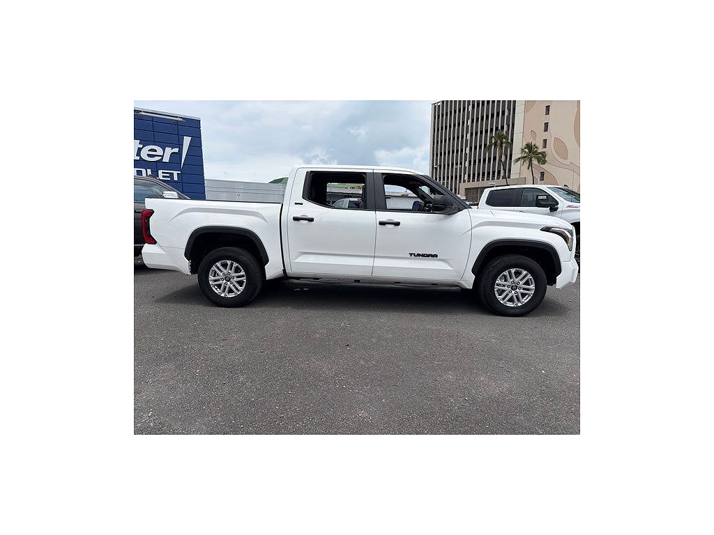 2025 Toyota Tundra SR5