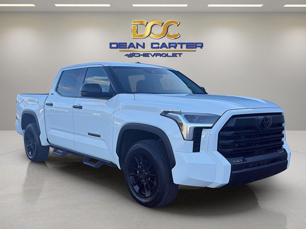 2024 Toyota Tundra SR5