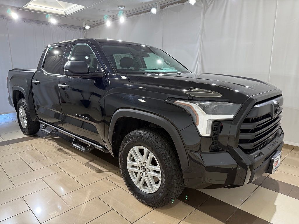 2024 Toyota Tundra SR5