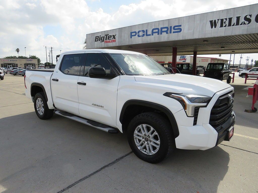2022 Toyota Tundra SR5