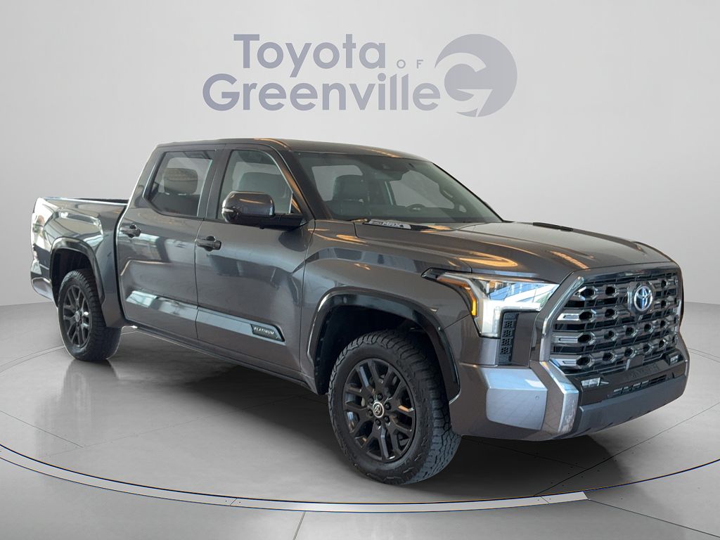 2024 Toyota Tundra i-FORCE MAX Platinum