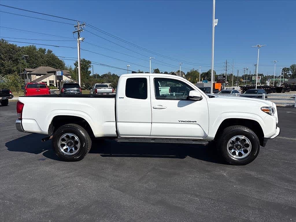 2017 Toyota Tacoma SR5