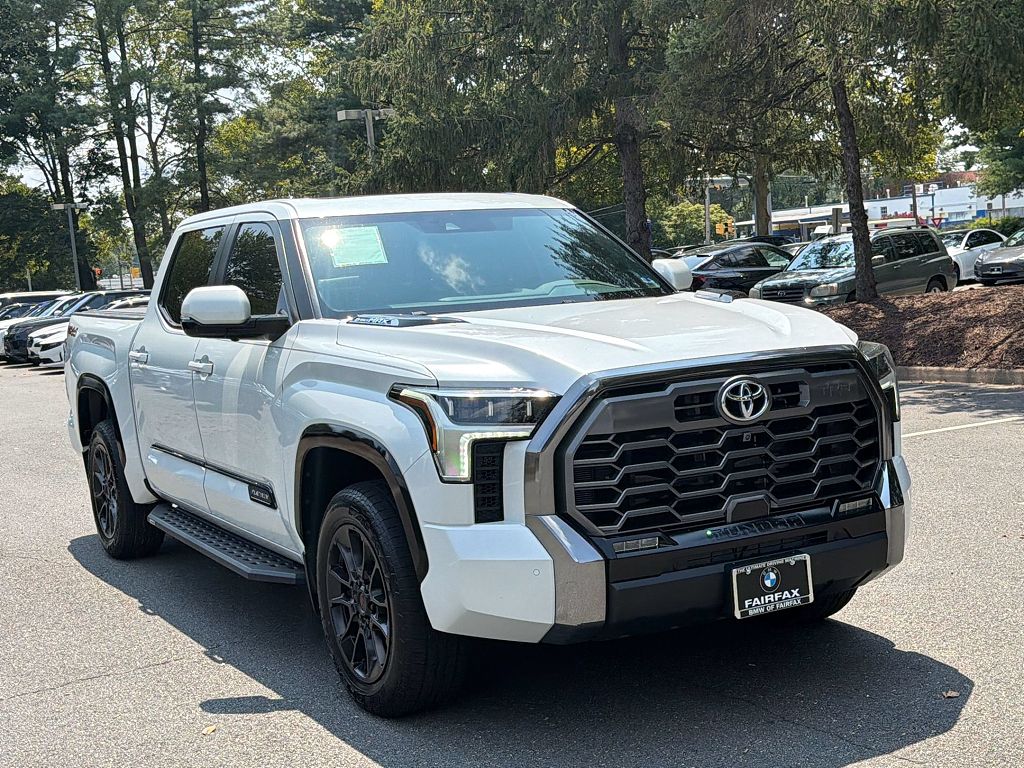 2024 Toyota Tundra i-FORCE MAX Platinum