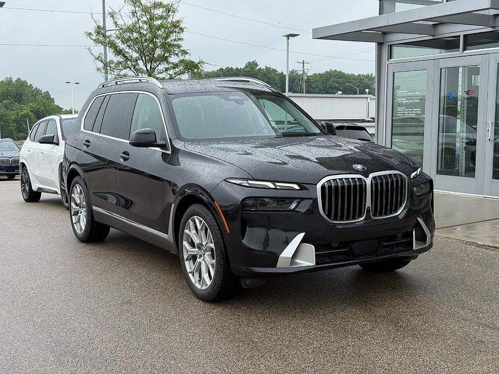2025 BMW X7 xDrive40i