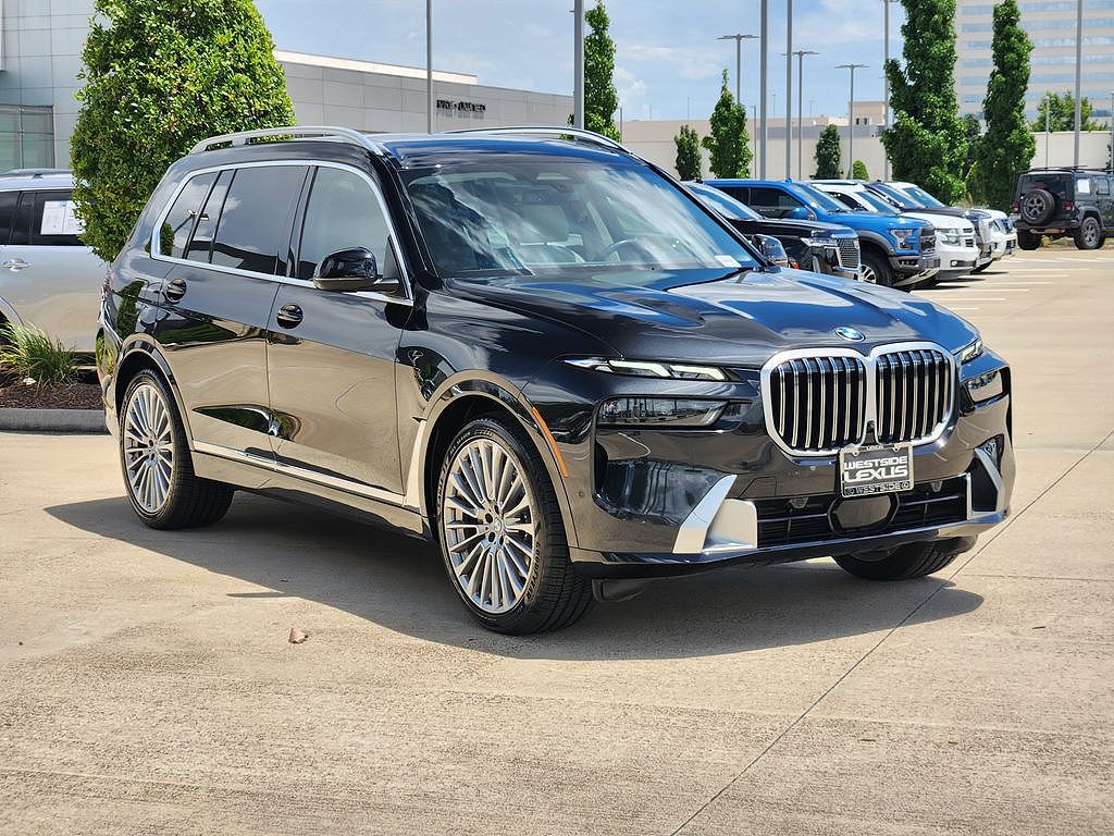 2025 BMW X7 xDrive40i