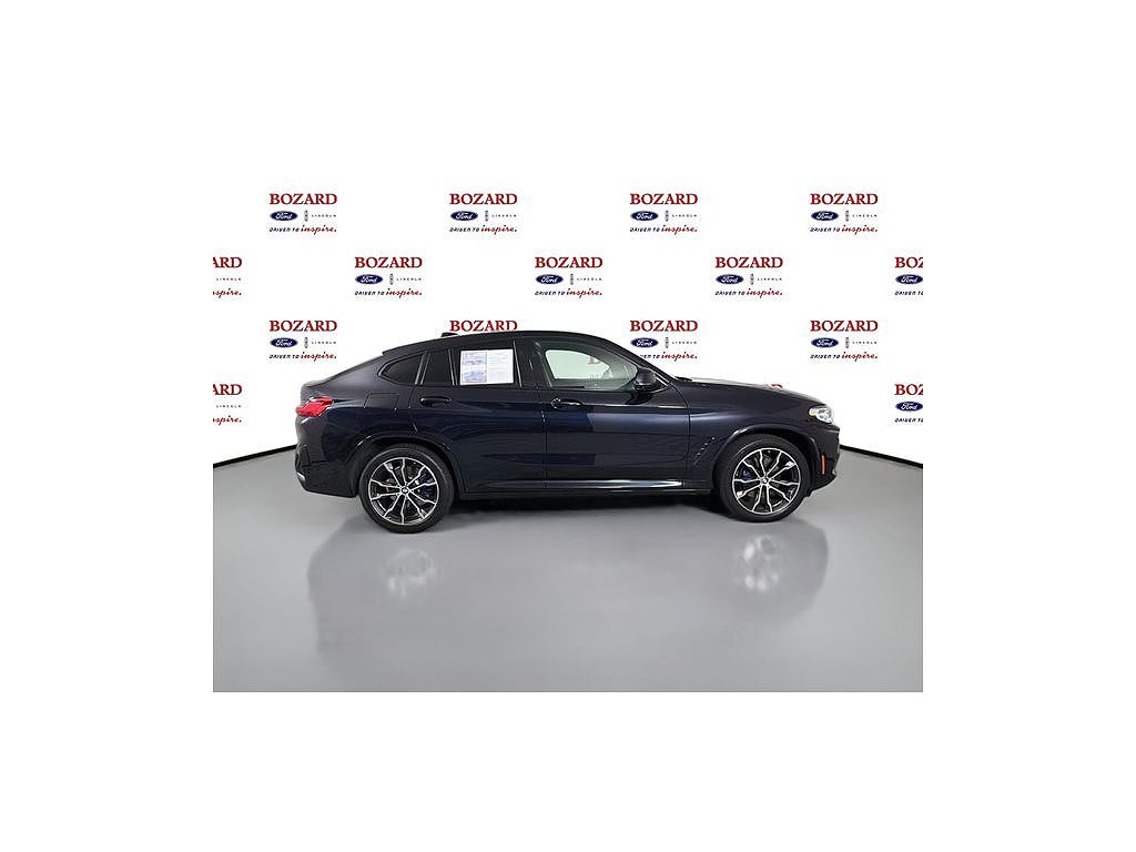 2022 BMW X4 xDrive30i
