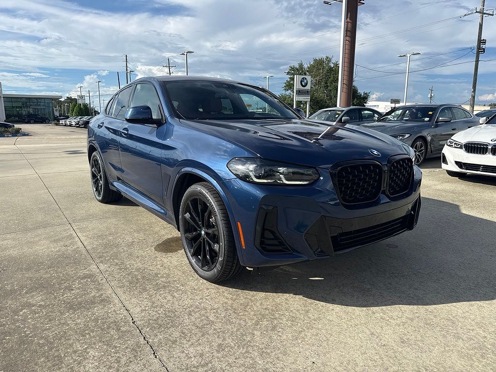 2024 BMW X4 xDrive30i