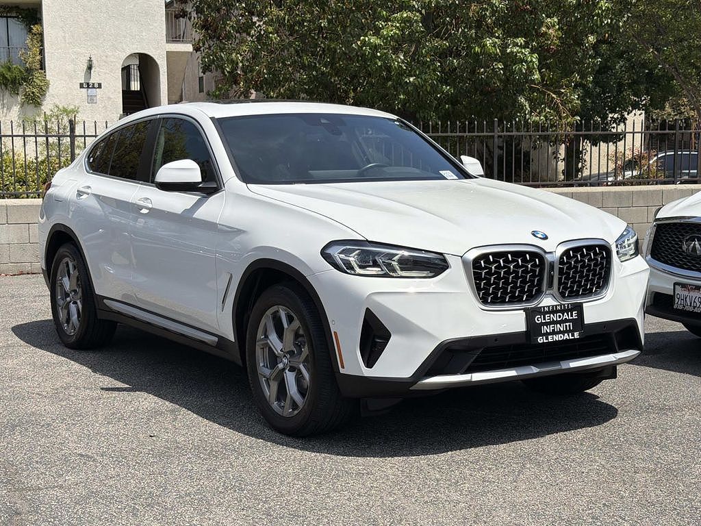 2023 BMW X4 xDrive30i