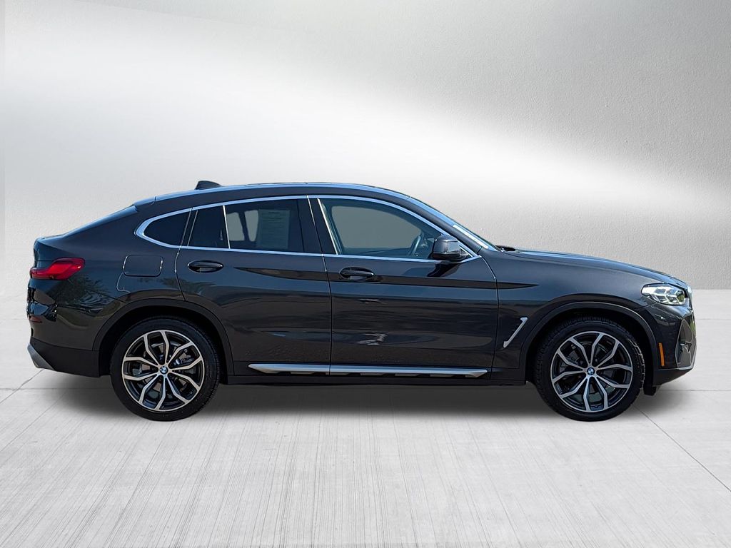 2022 BMW X4 xDrive30i