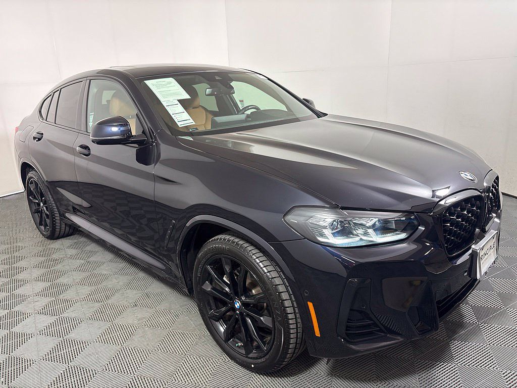 2024 BMW X4 xDrive30i