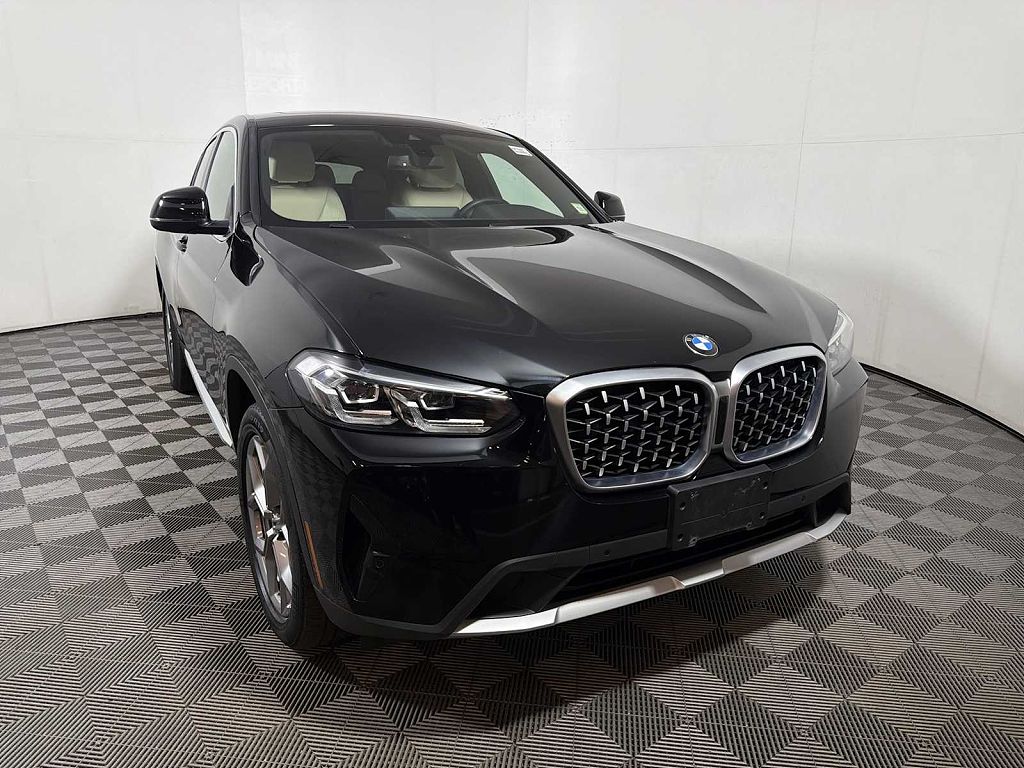 2023 BMW X4 xDrive30i