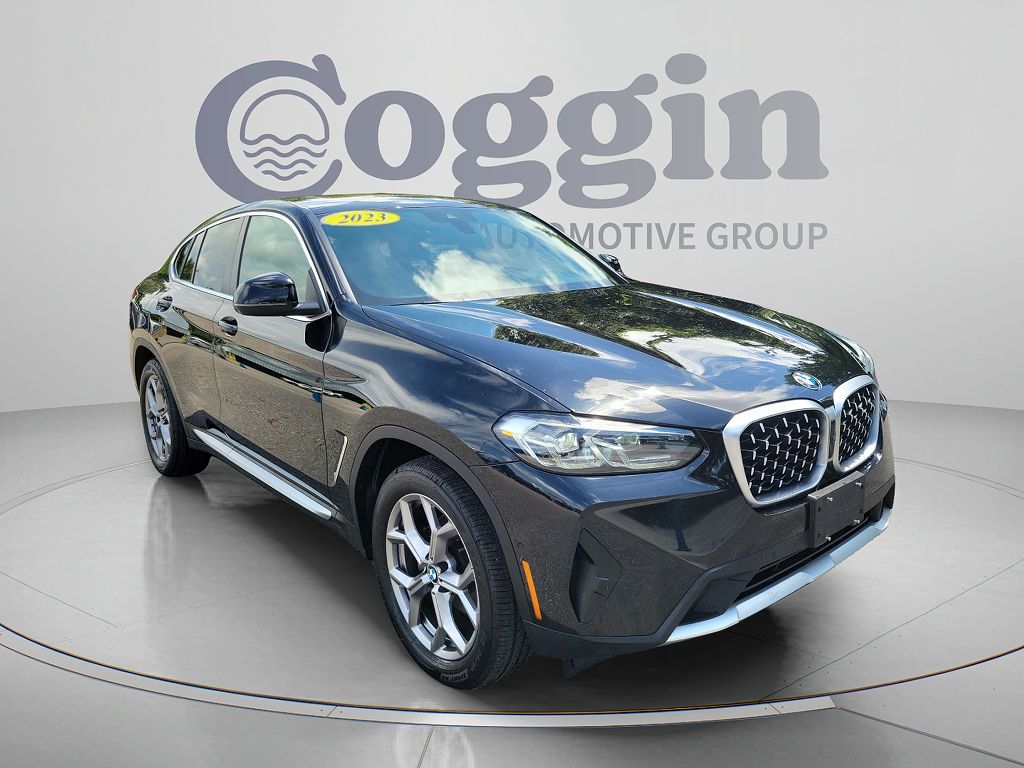 2023 BMW X4 xDrive30i