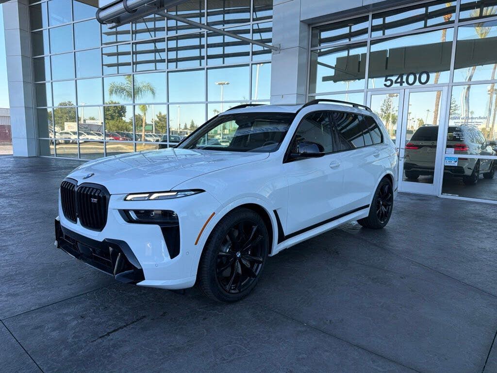 2026 BMW X7 M60i