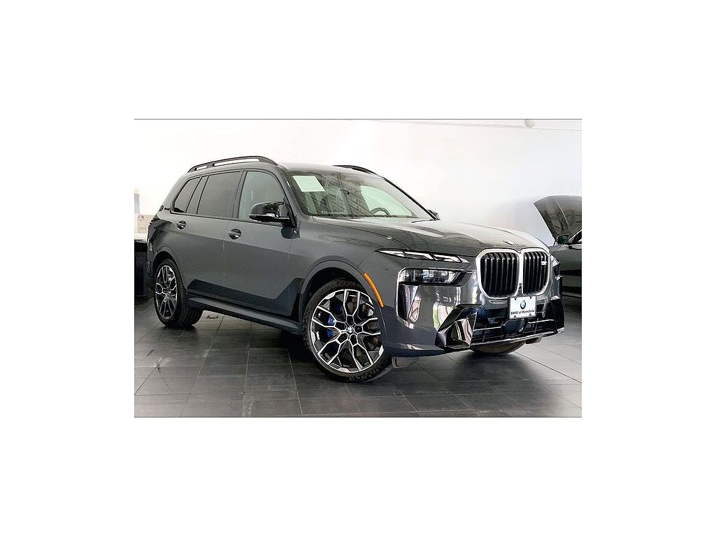2024 BMW X7 M60i
