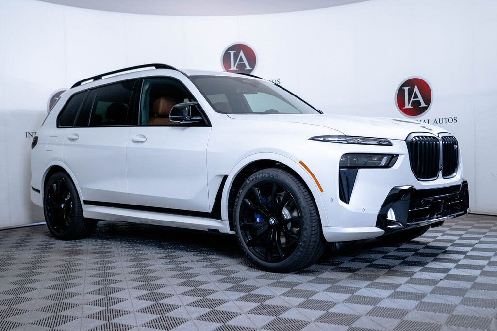 2027 BMW X7 M60i
