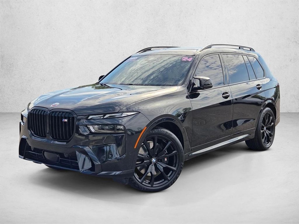 2024 BMW X7 M60i