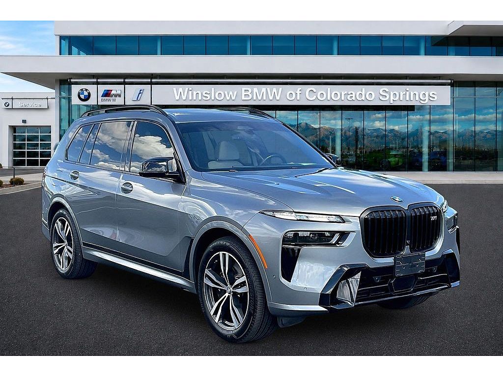 2024 BMW X7 M60i