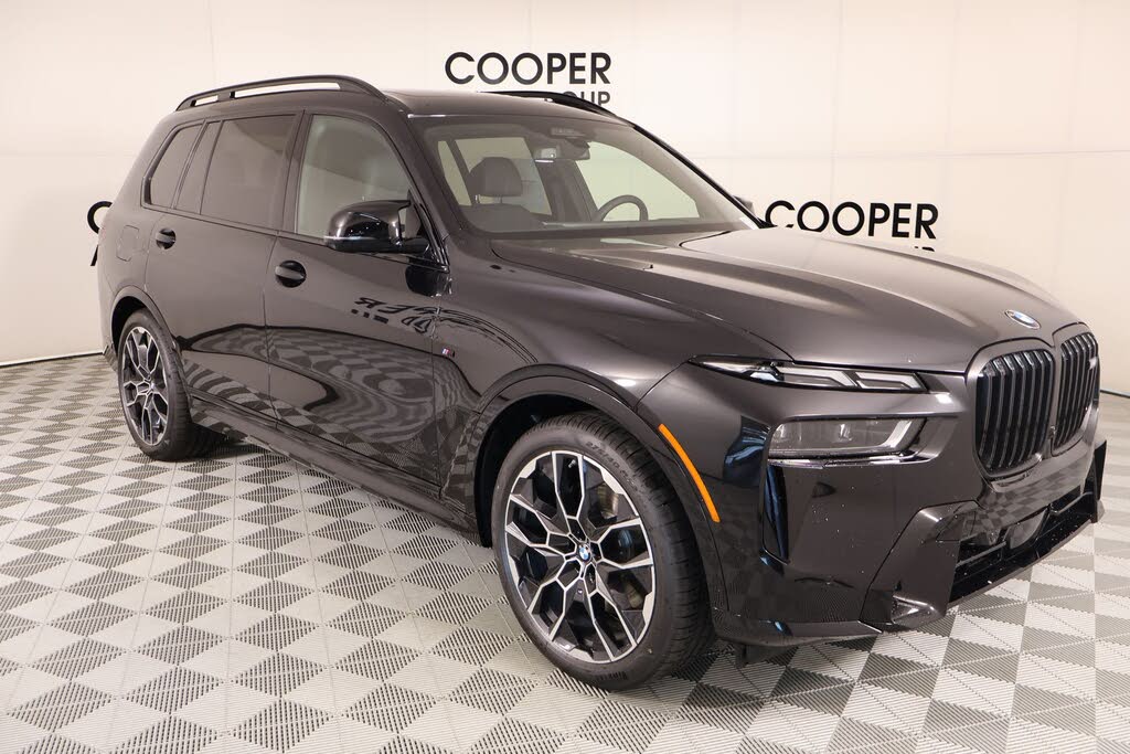 2027 BMW X7 M60i