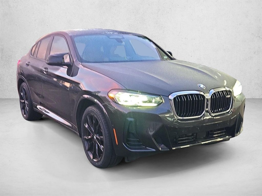 2022 BMW X4 M40i