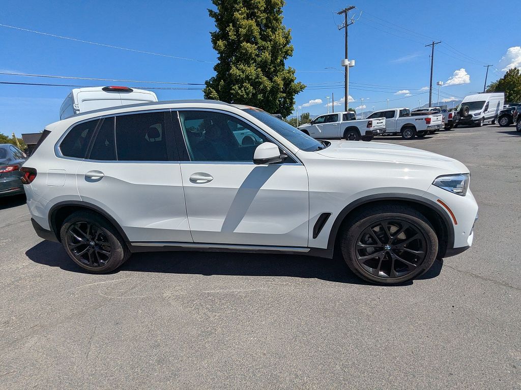 2022 BMW X5 xDrive40i