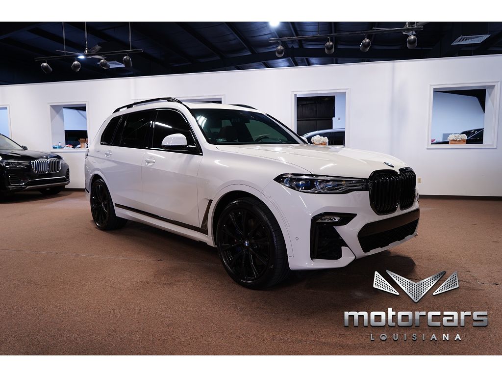 2021 BMW X7 M50i