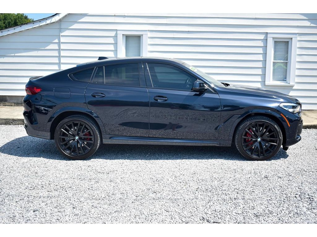 2023 BMW X6 xDrive40i