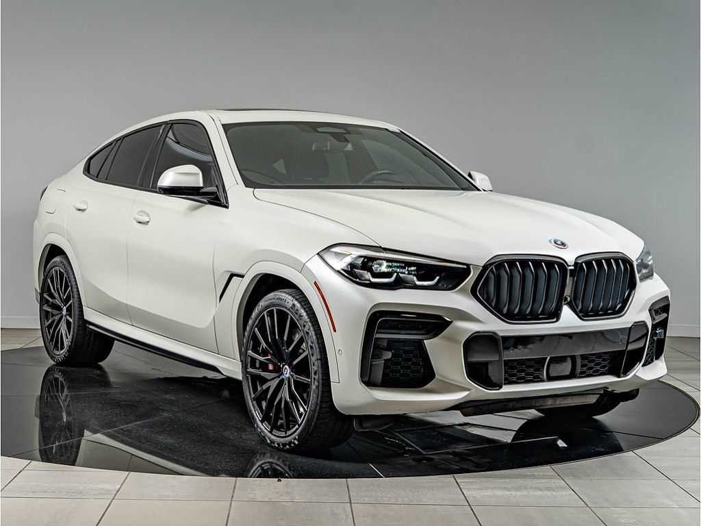 2023 BMW X6 M50i
