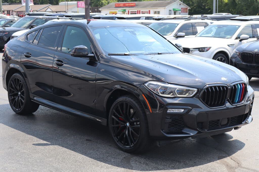 2021 BMW X6 M50i