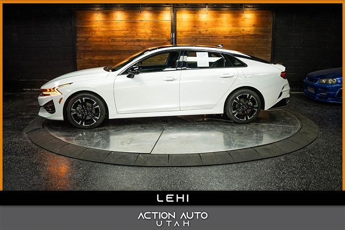 2022 Kia K5 GT-Line